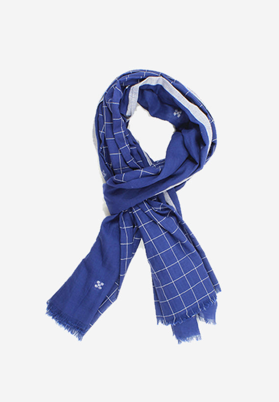 Large Jamdani handwoven scarf in soft cotton in blue and white checkered pattern.