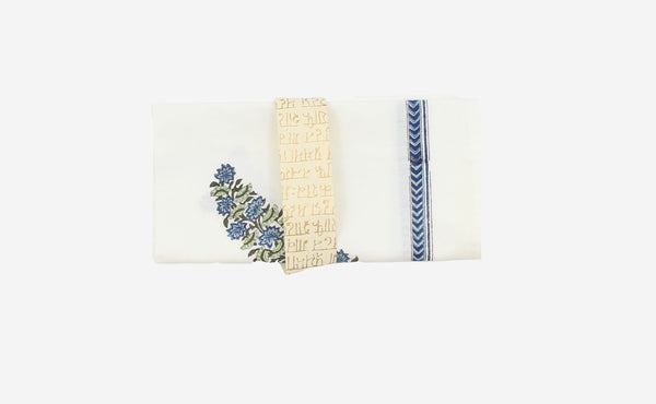 Set of Table mats and Napkins White with Blue Motif
